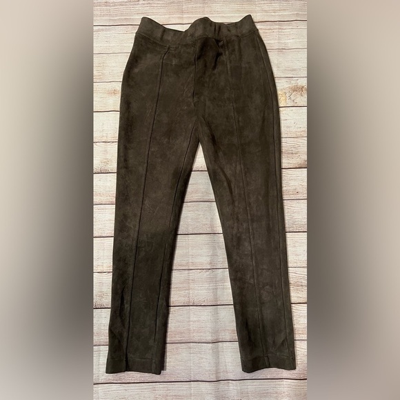 Andrew Marc faux suede taupe leggings size medium. - Picture 5 of 7